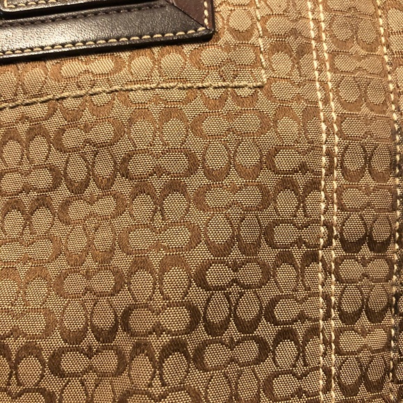 Coach Handbag - Picture 4 of 7